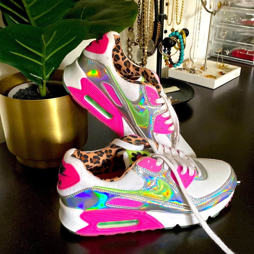 Nike Air size 7 1/2. Barely worn.